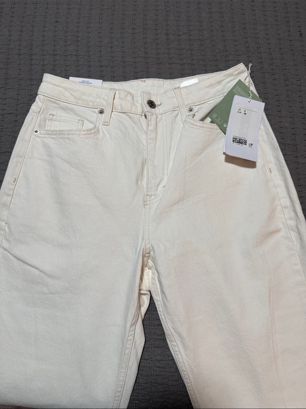 High-Waist Curvy Straight Cream Jeans